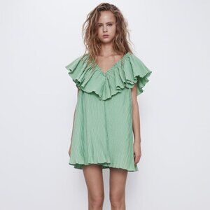 Zara: Voluminous Pleated Dress